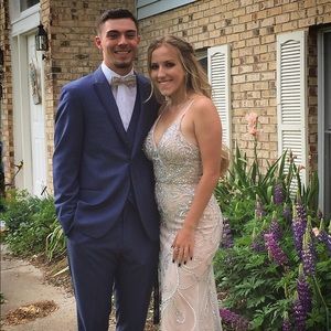 Meet your Posher, Abigail